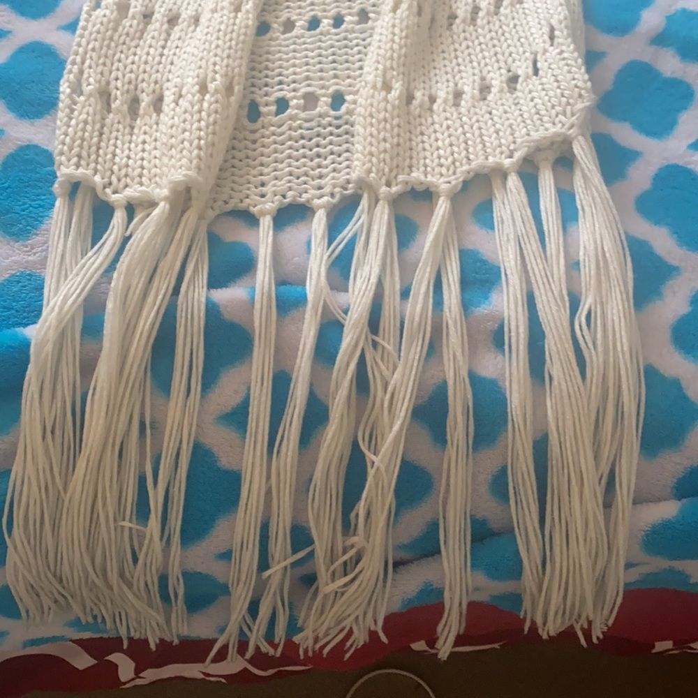 Fringe vest - Picture 2 of 2
